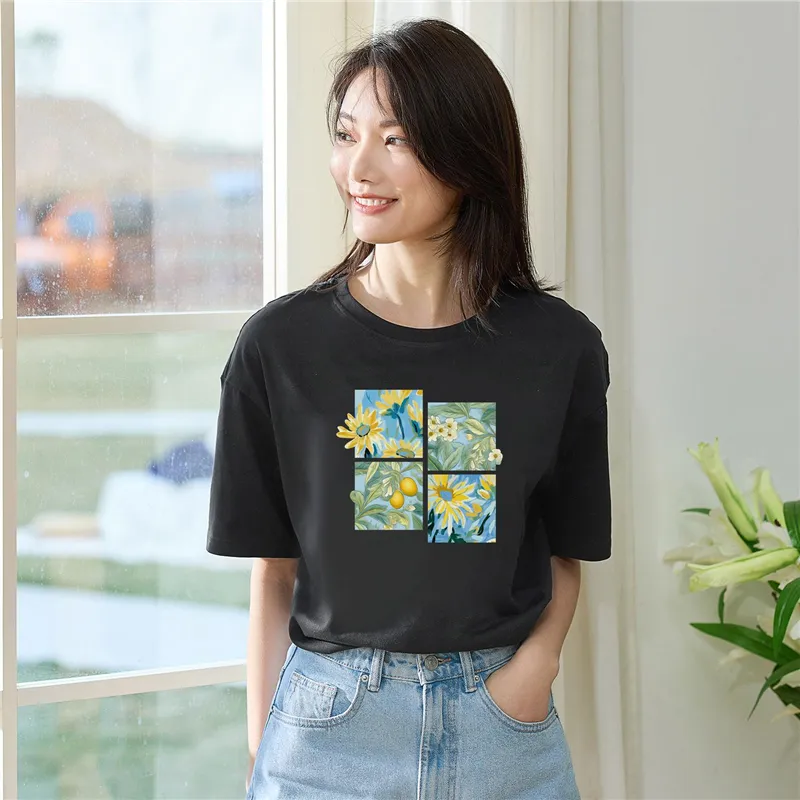 UNIQLO T Shirts Women's-8
