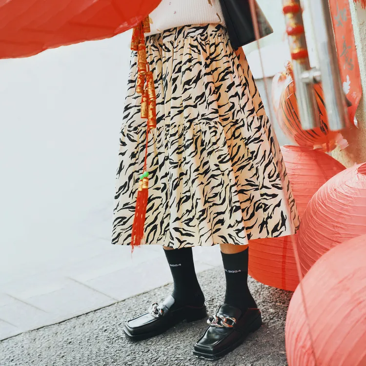 MOCO Casual Long Skirt Women's Two Tone Tiger Print-5