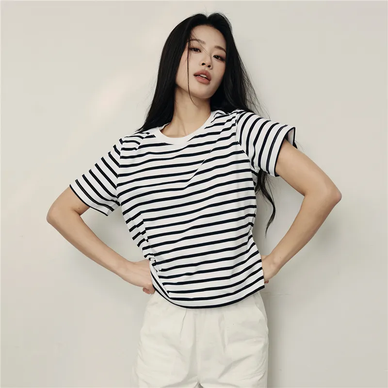 UNIQLO T Shirts Women's-12