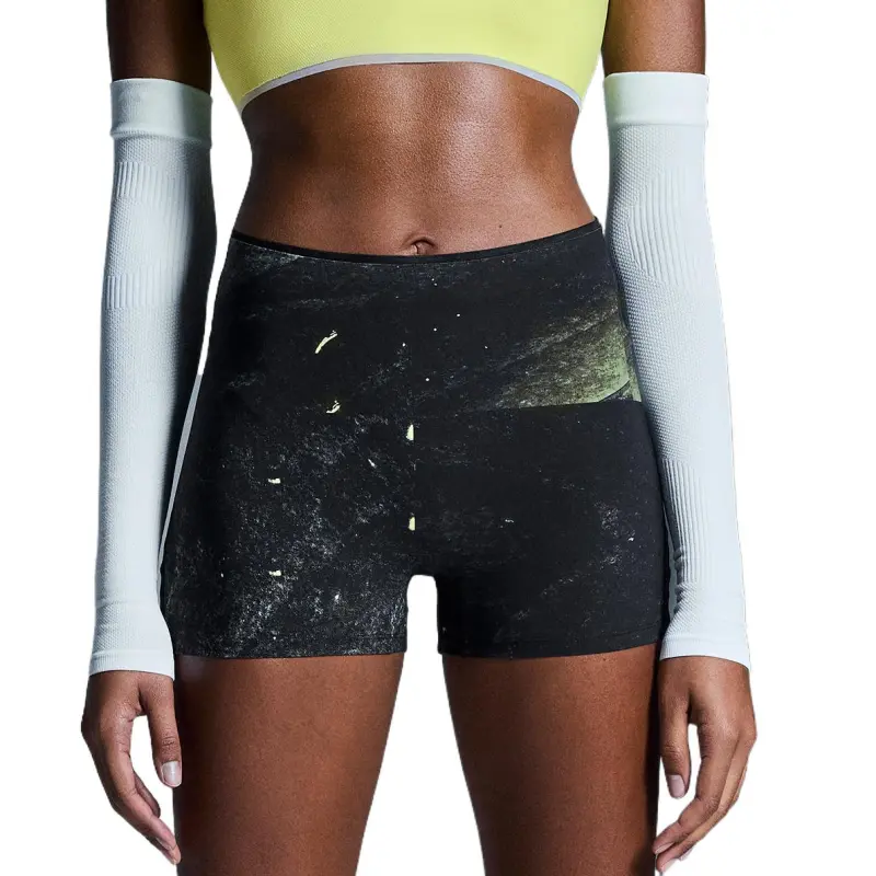 On Race Casual Shorts Women's Black-2