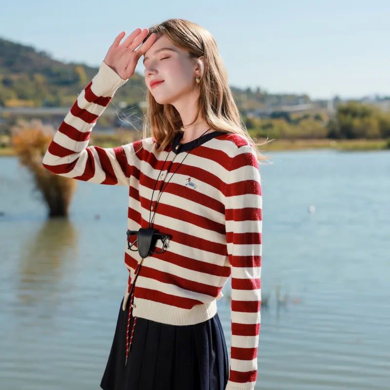3COLOUR Knitwear Women's Burgundy Stripes-2