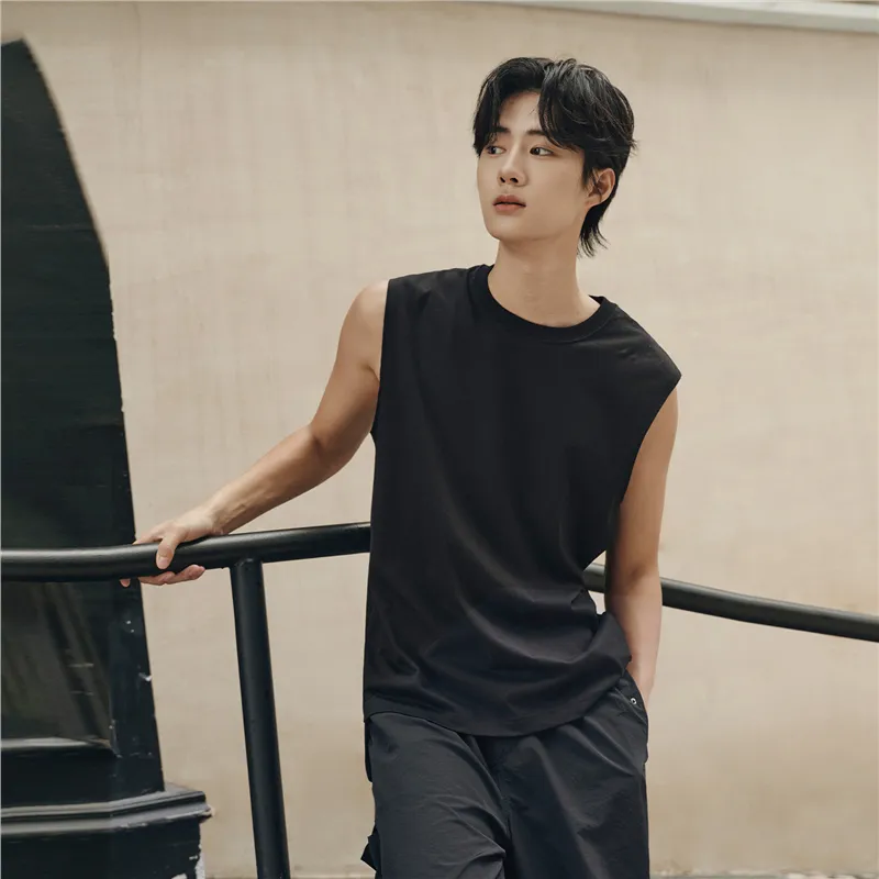 UNIQLO Tank Tops Men-4