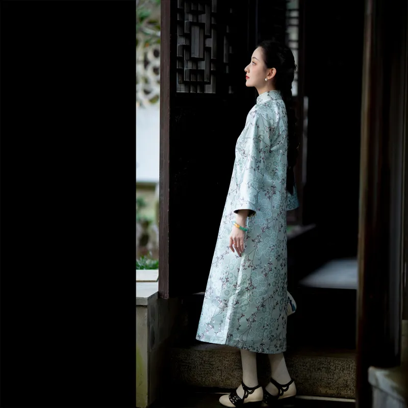 YICHENGFENGXU Cheongsam Women's Blue Jacquard Velvet Oversized Sleeves-3