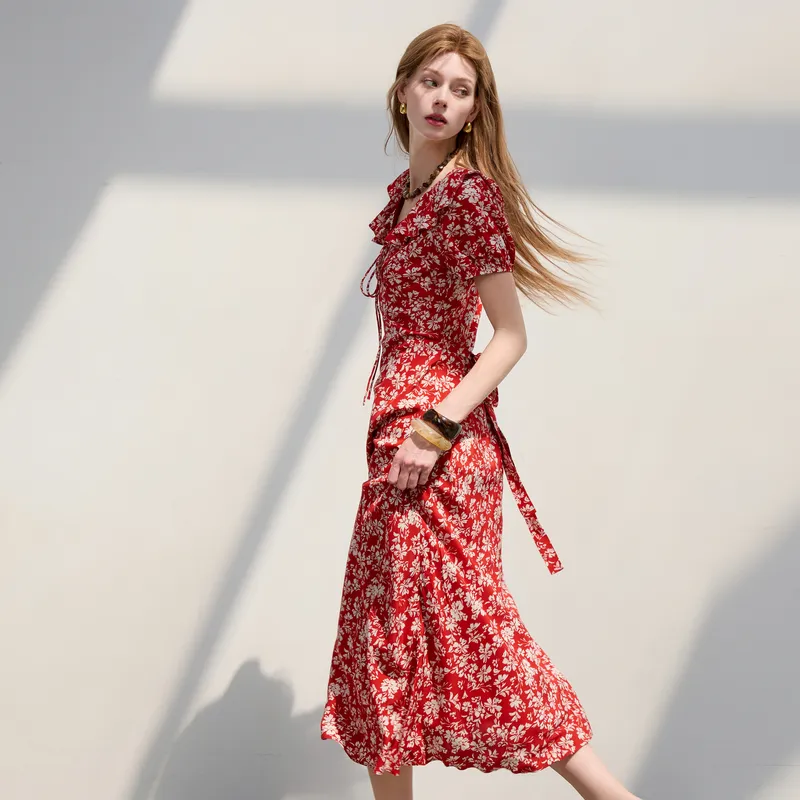 3COLOUR Short Sleeved Dress Women's Red Floral-5