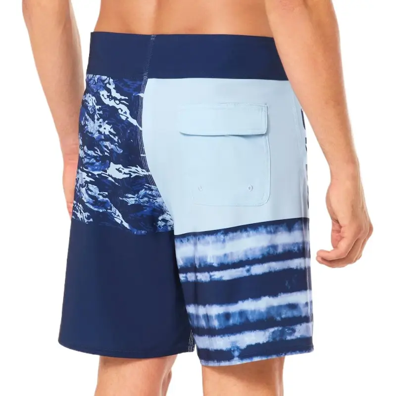 Oakley Beach Shorts Men Blue-4