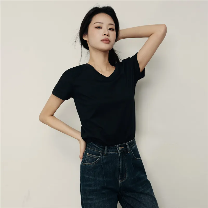 UNIQLO T Shirts Women's-23