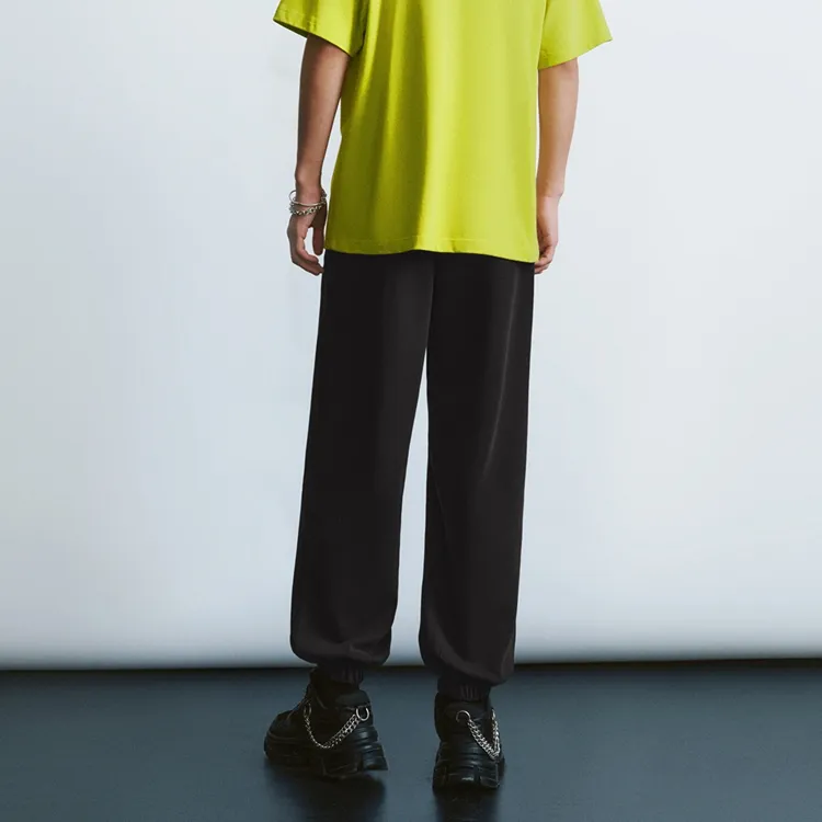 URBAN REVIVO Knitted Sweatpants Men-3