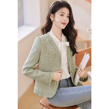 Like The Age Of Water Velvet feel Coat Women's Green