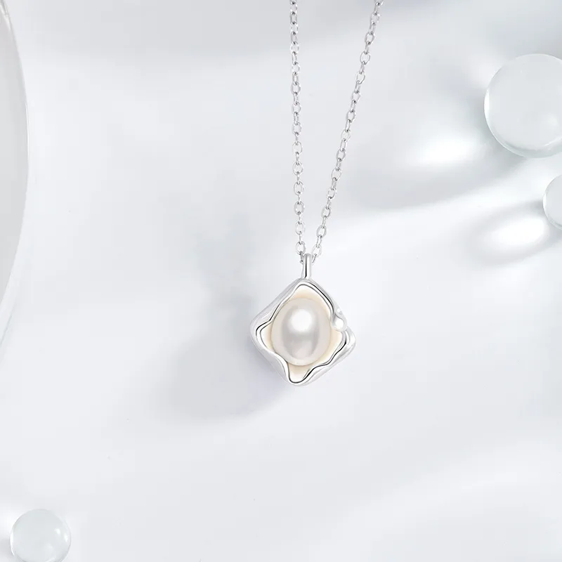 YINGNIXINDONG Freshwater Pearl Necklaces Women's-3