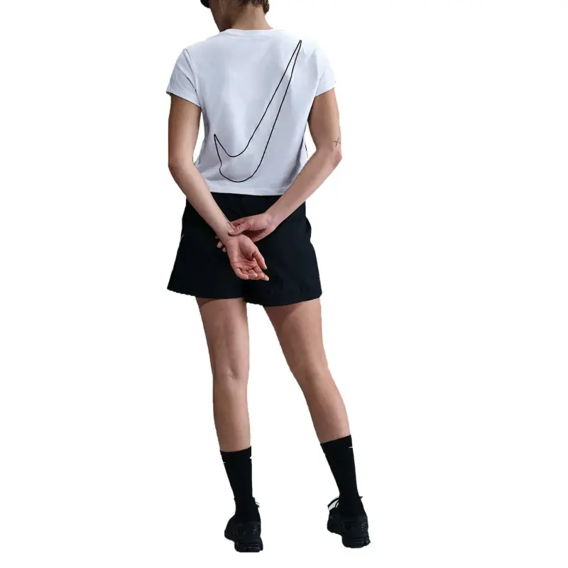 Nike Sportswear Club Women's Short Sleeve Cropped Graphic T Shirt-4