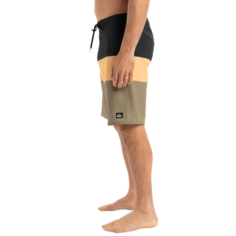 Quiksilver Casual Shorts Men's Black-4