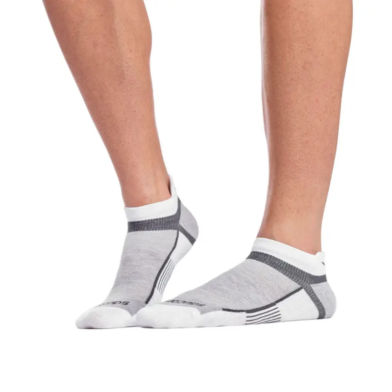 Saucony Inferno Liteweight Ankle Socks Unisex 3 Pack White-1