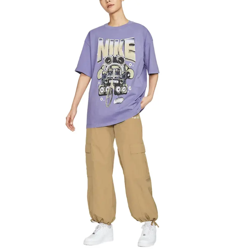 Nike Sportswear Women's Oversized Short Sleeve T Shirt-2