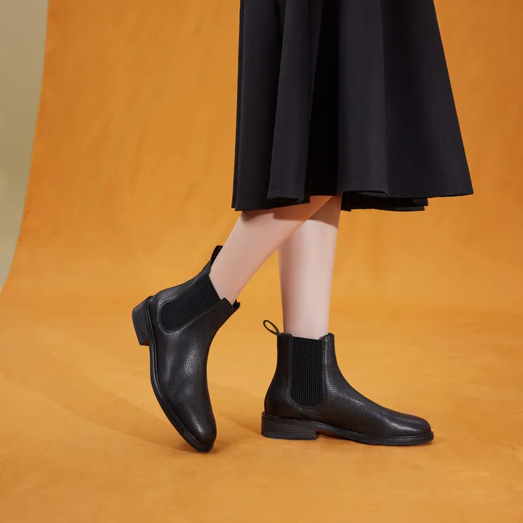 Clarks Crew Chelsea Boots Women's Black-5