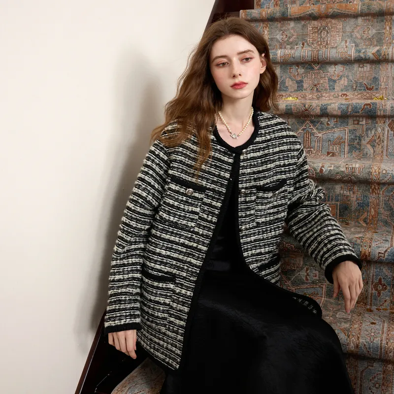 3COLOUR Cropped Coat Women's Black White Stripes-5