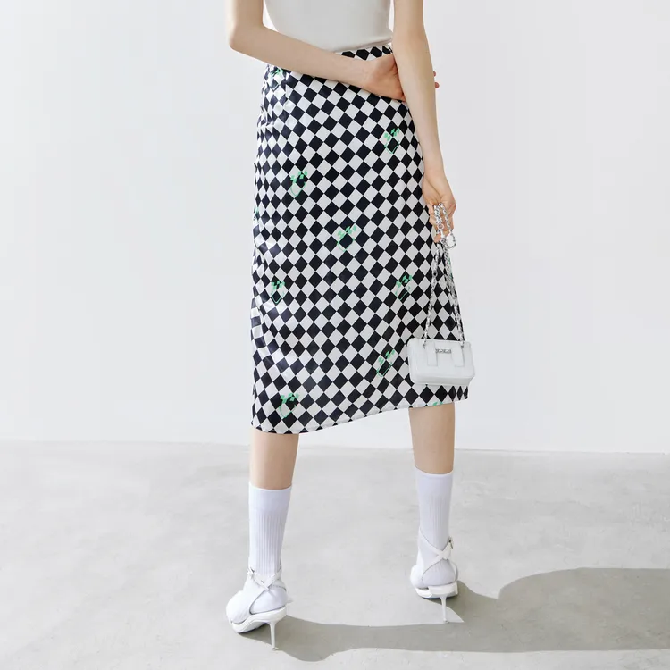 MOCO Casual Long Skirts Women's Black White Checkerboard-3