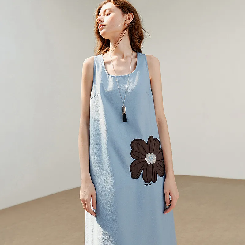 Initial Language Sleeveless Dress Women's-2