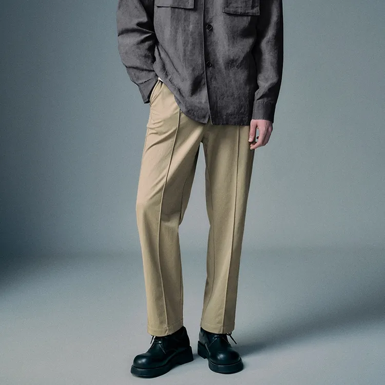 URBAN REVIVO Casual Pants Men Khaki Green-2