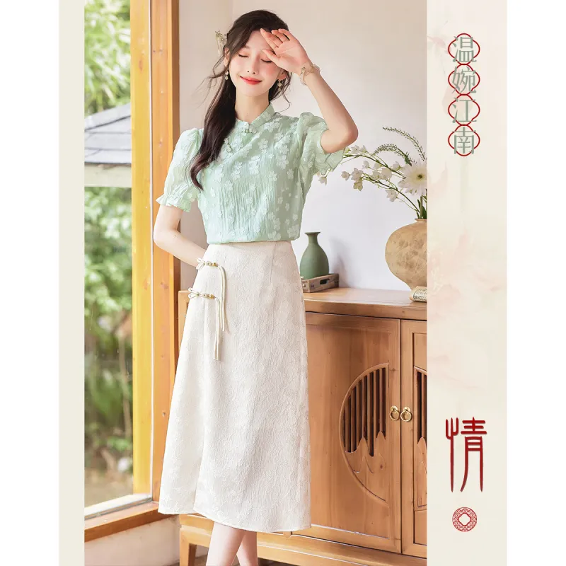 Like The Age Of Water Short Sleeved Dress Women's Beige-1