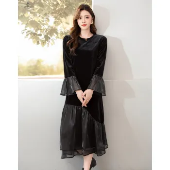 Like The Age Of Water Long Sleeved Dress Women's Black