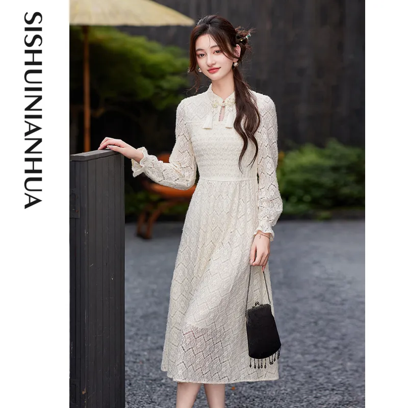 Like The Age Of Water Long Sleeved Dress Women's Apricot-4