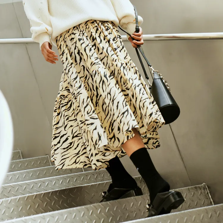MOCO Casual Long Skirt Women's Two Tone Tiger Print-2