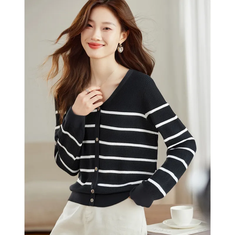 Love Elaine Knitwear Women's-4