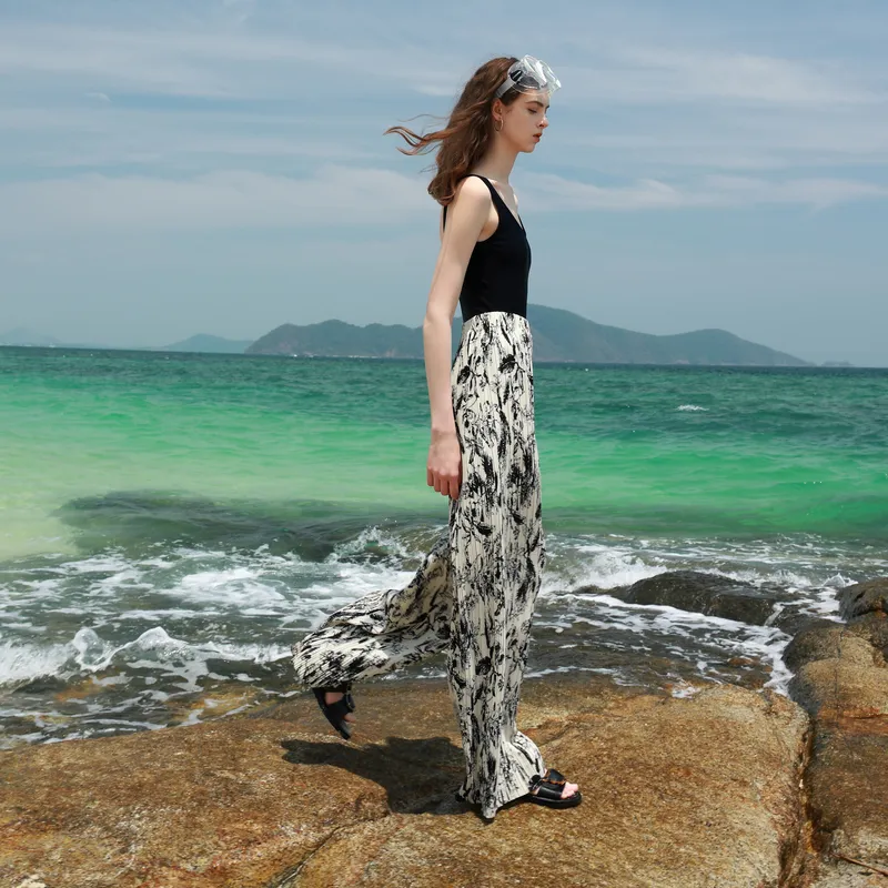3COLOUR Casual Pants Women's Black White Floral-5