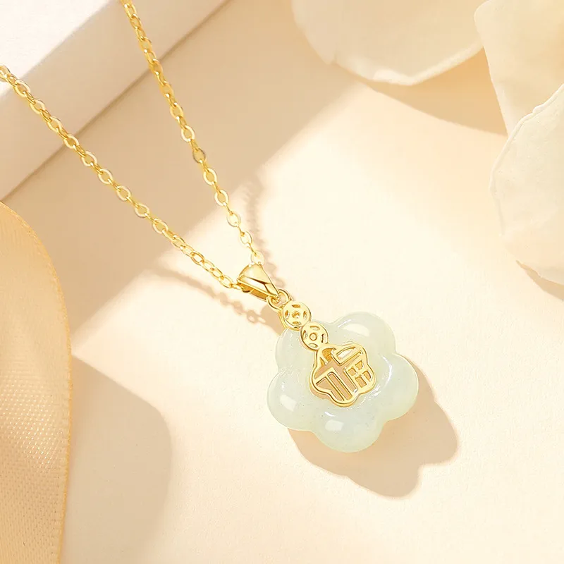 Royal Heaven's Choice Hetian Jade Pale Greenish White Jade Unisex-3