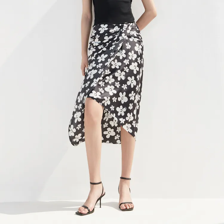 MO&CO Casual Long Skirts Women's Black With White Multicolor-4