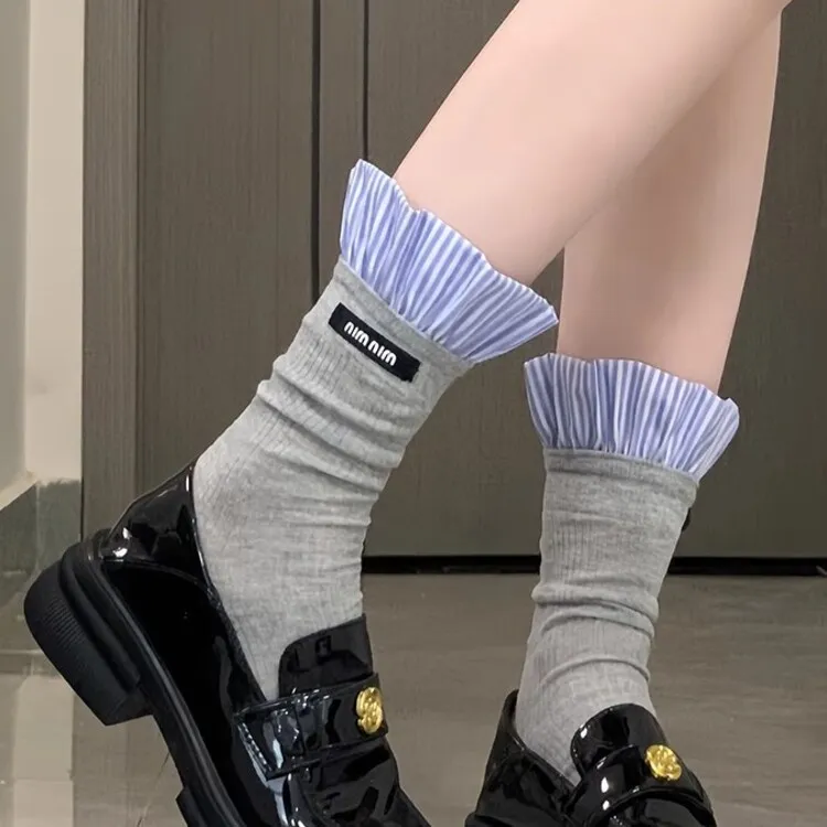 Gentle Welcome Mid Calf Socks Women's 1 Pack-3