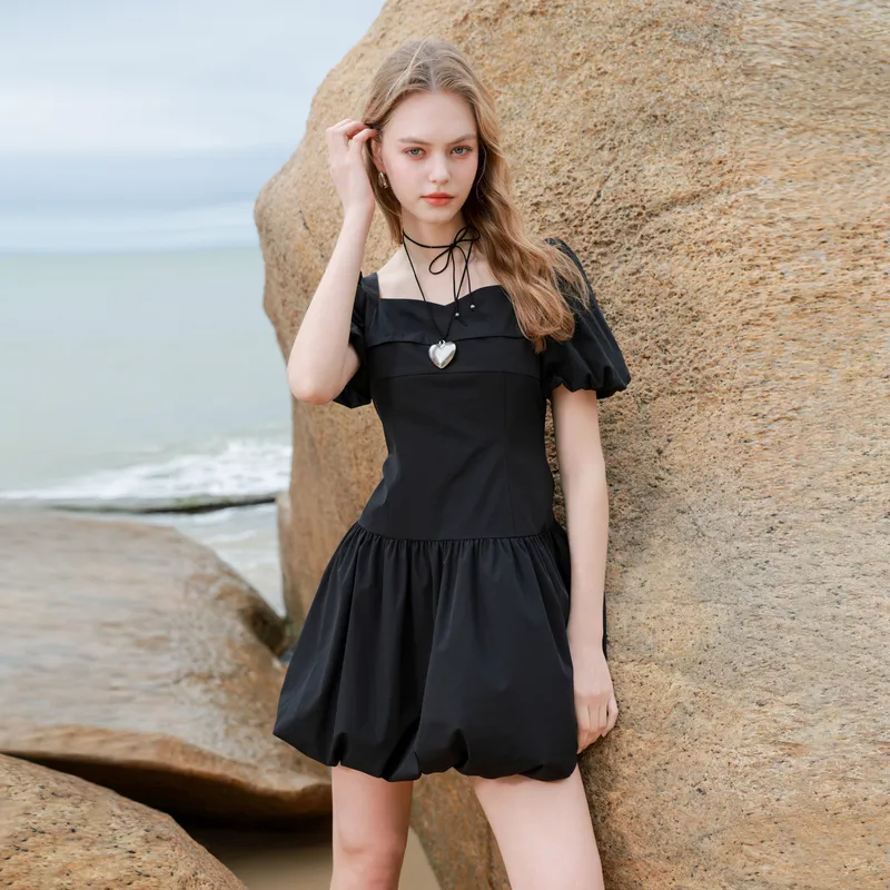 3COLOUR Short Sleeved Dress Women's Classic Black-2