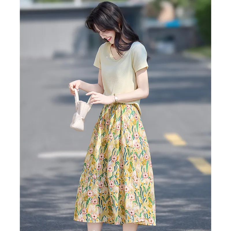 Still quiet Two Piece Skirt Sets Women's Apricot/Multicolor-1