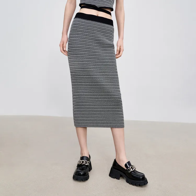 MO&CO Knit Long Skirts Women's Black-2
