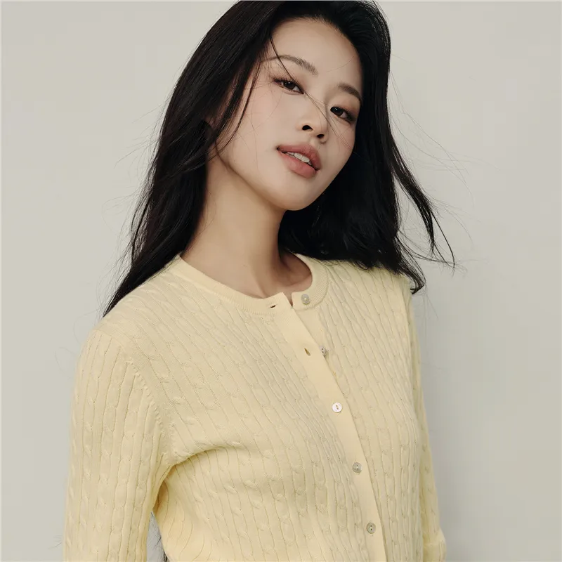 UNIQLO Knitwear Women's-3