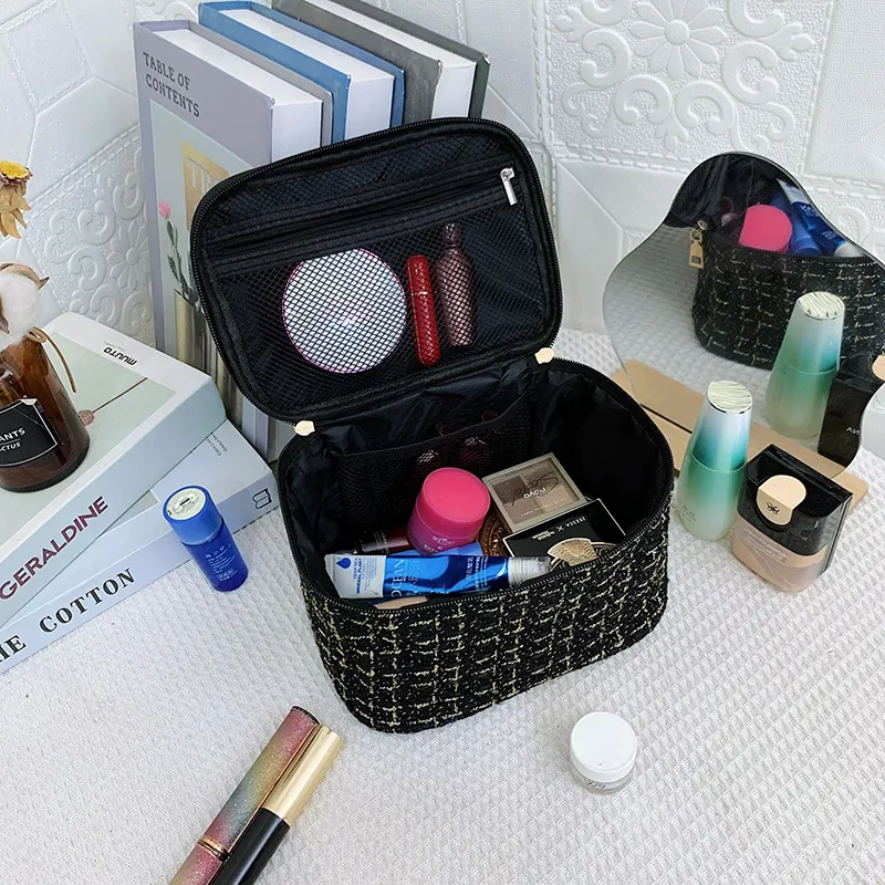 Ji Shengrui Chanel Inspired Large Capacity Portable Storage Bag Multifunction Elegant Toiletry Bag Beauty Storage Box-8