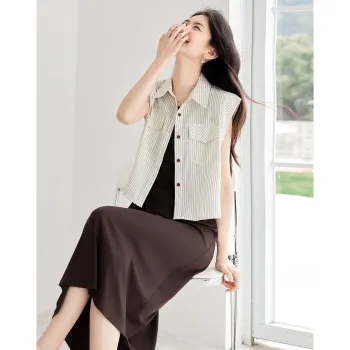 Like The Age Of Water Skirt Set Women's Coffee