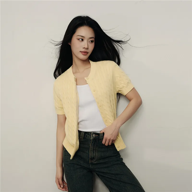 UNIQLO Knitwear Women's-9