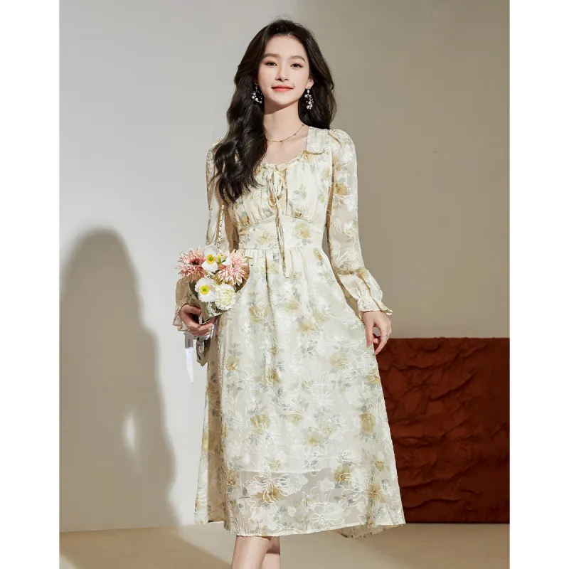 Love Elaine Long Sleeved Dress Women's Apricot-4