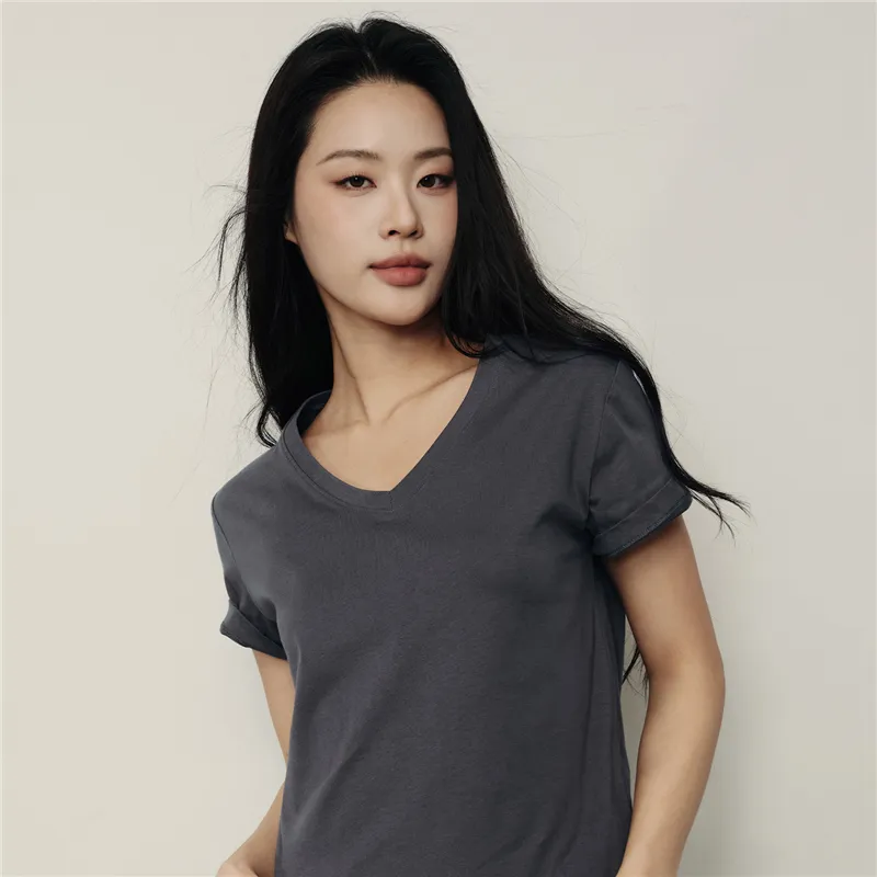 UNIQLO T Shirts Women's-16