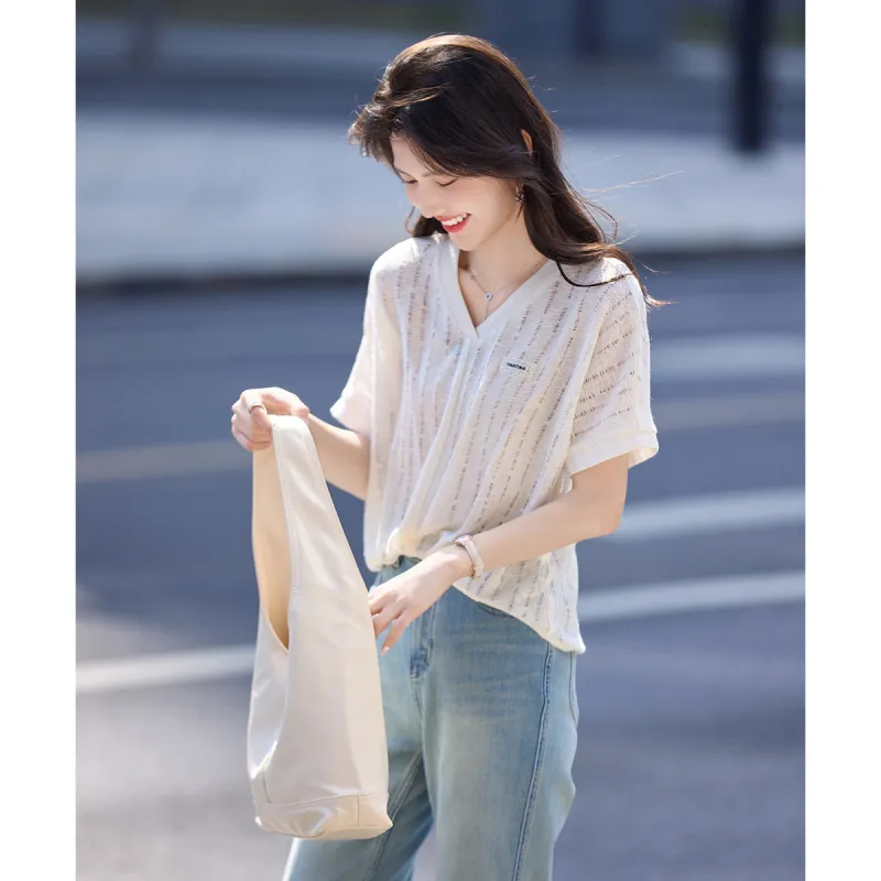 Still quiet T Shirts Women's Ecru-1