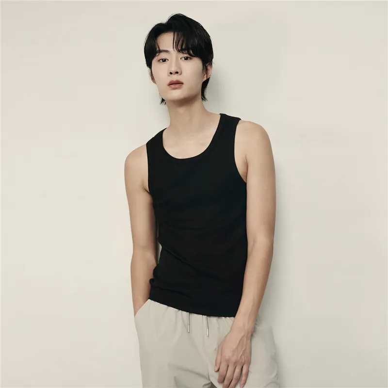 UNIQLO Tank Tops Men-3