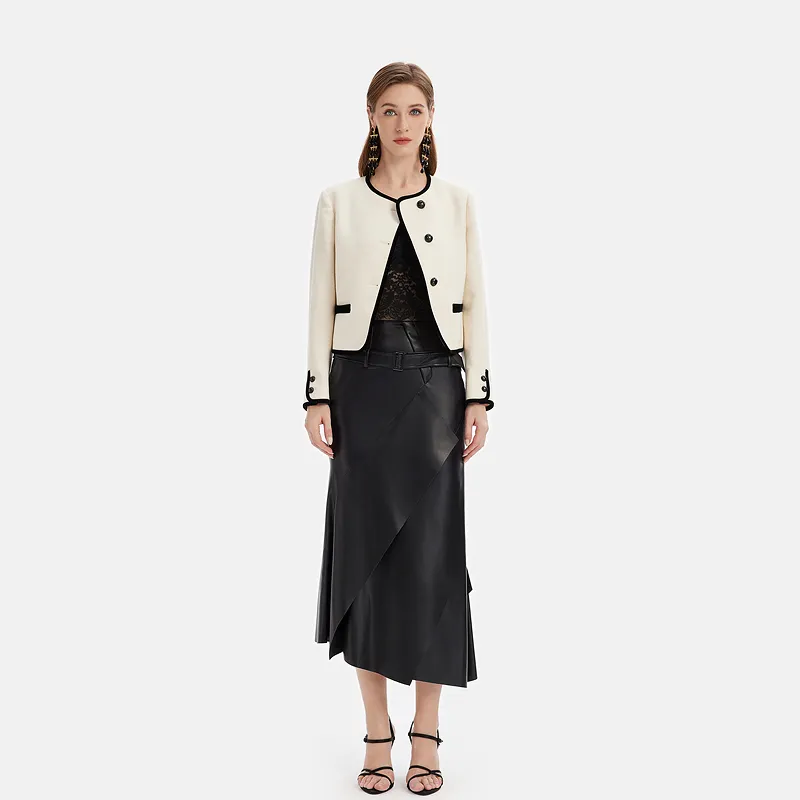 Rich Radi Q's Cropped Coats Women's Beige Apricot-3