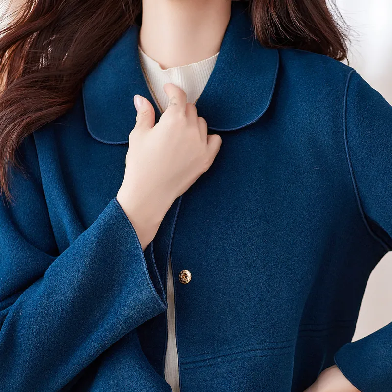 Like The Age Of Water Velvet feel Coat Women's Blue-2