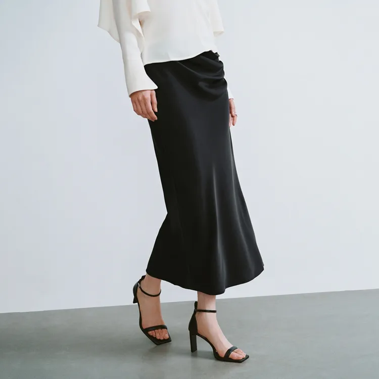 URBAN REVIVO Casual Long Skirt Women's Black-2