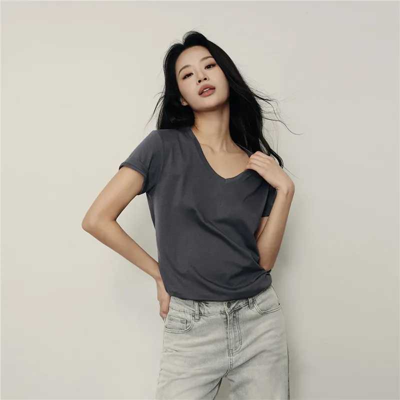 UNIQLO T Shirts Women's-17
