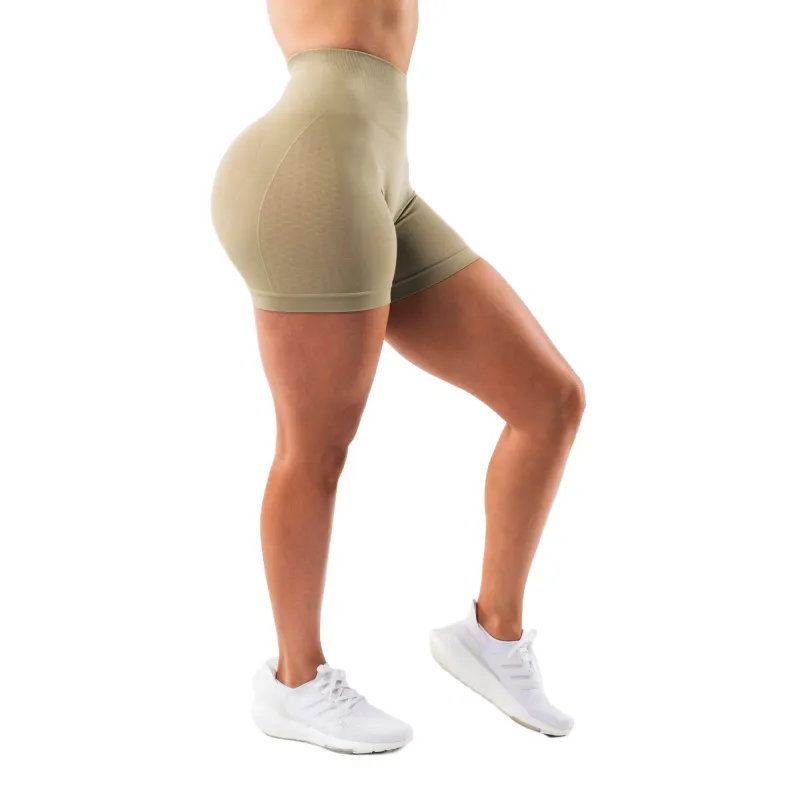 ALPHALETE Sports Shorts Women's-32