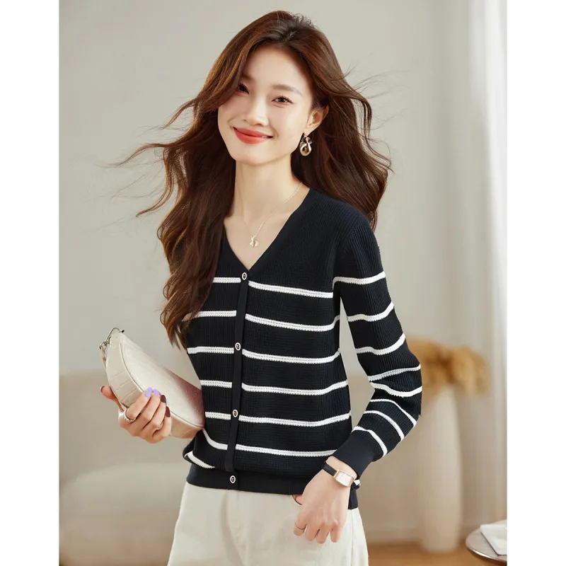 Love Elaine Knitwear Women's-1