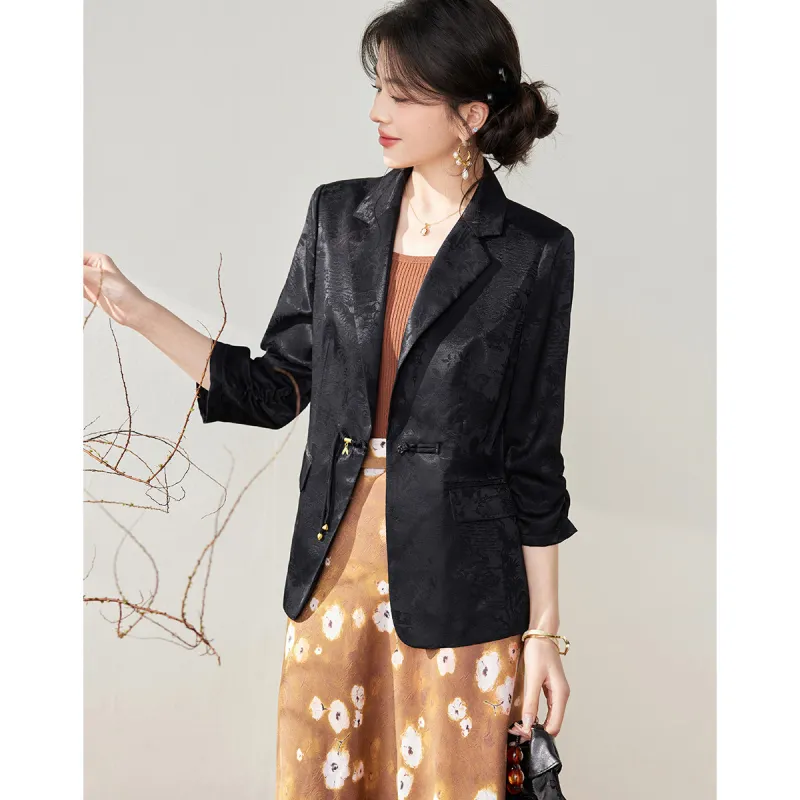 Like The Age Of Water Velvet feel Coat Women's Black-1