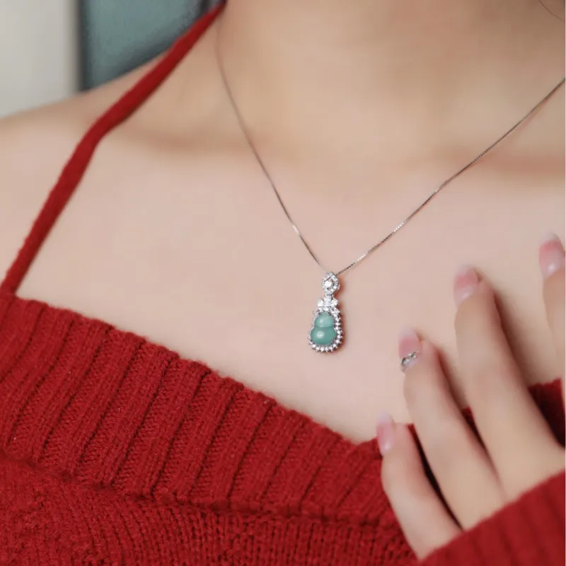 KALAIYIN Ice Glutinous Jadeite Necklaces Unisex-1